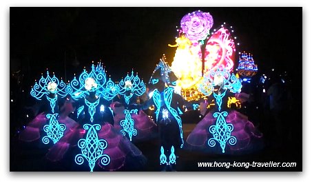 Disney Paint the Night Parade: Beauty and the Beast