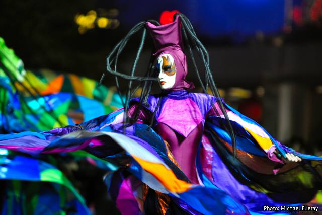 Hong Kong Chinese New Year Parade: Stunning colorful costumes...