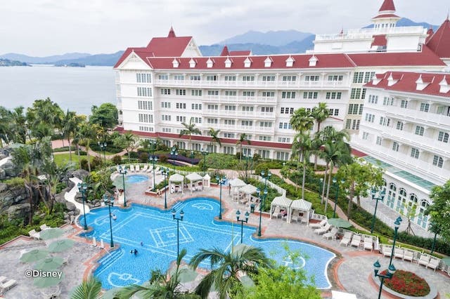 Hong Kong Disneyland Hotel