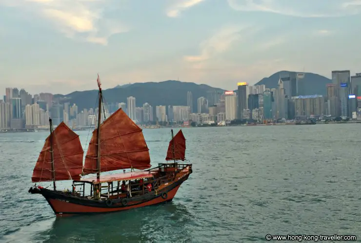 Victoria Harbour Cruises at Night