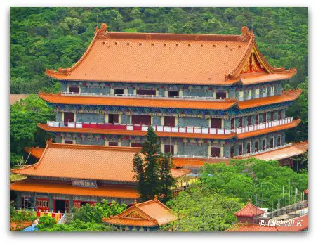 Hall of Ten Thousand Buddhas