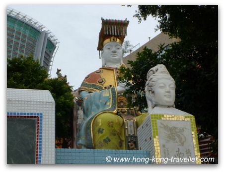 Repulse Bay Kwun Yam Statue