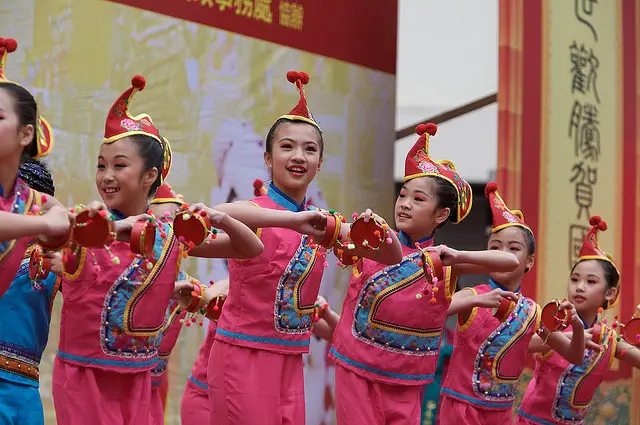 Tai Kok Tsui Temple Fair Cultural Performance