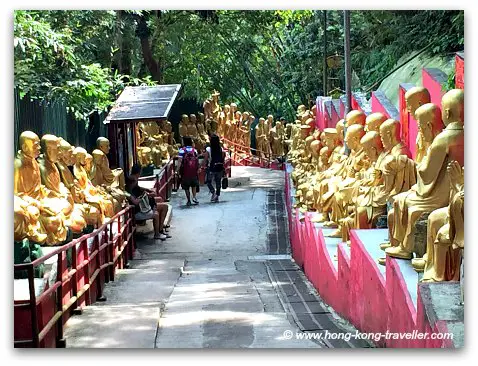 Path to the Ten Thousand Monastery, there are a few rest stops along the path